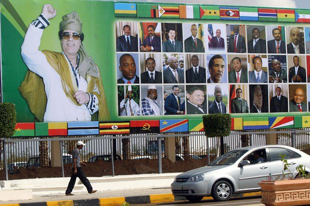 Gaddafi enjoyed comradeship with many Black leaders like Robert Mugabe of Zimbabwe , Nelson Mandela of South Africa , Thomas Sankara of Burkina Faso , Idi Amin Dada of Uganda , Sani Abacha of Nigeria  etc —in the Diaspora, he was a good friend of legendary boxer ....,