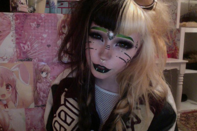 bruh, i cant believe this was me at 15 ahahaha https://t.co/NFGYaA95rE