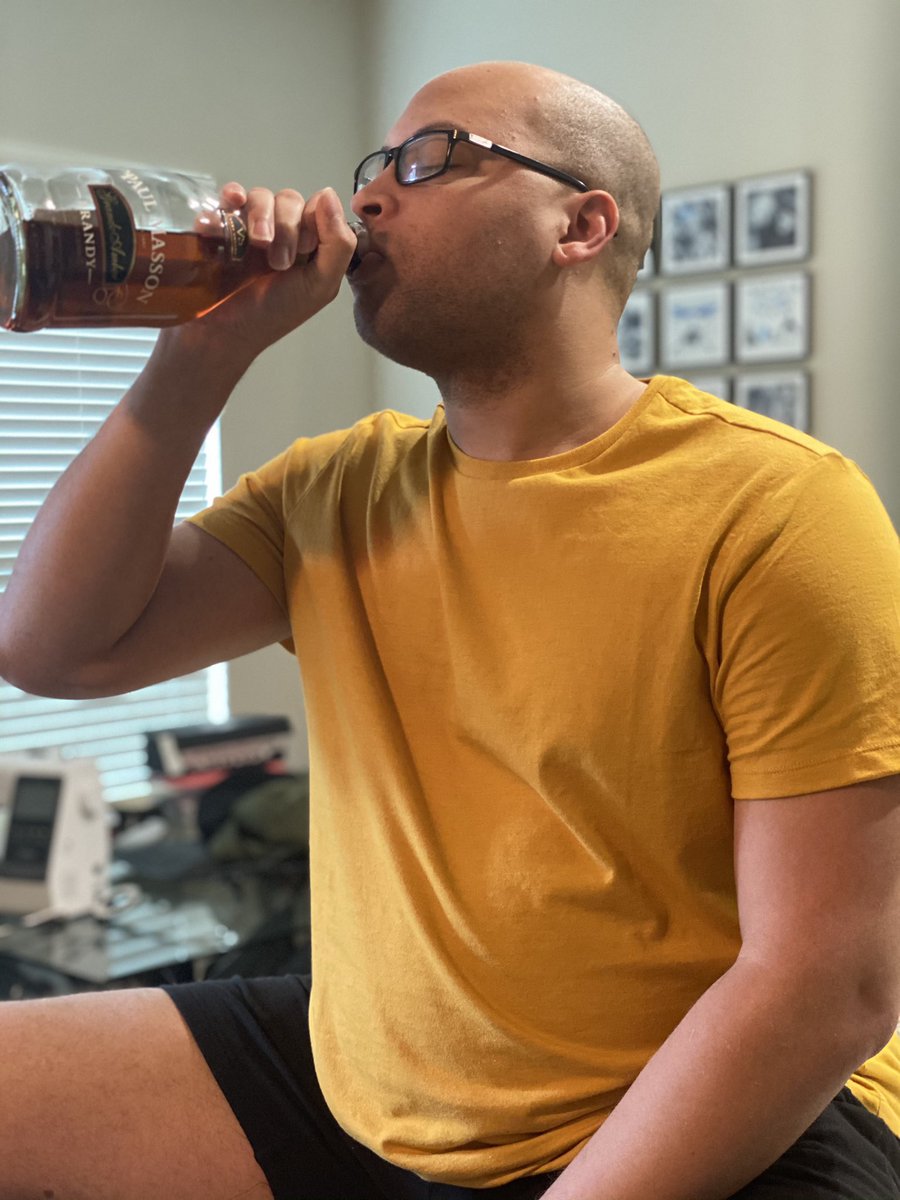 TheZacharyBess's tweet image. Alexa, play #DrinkingAlone by @carrieunderwood