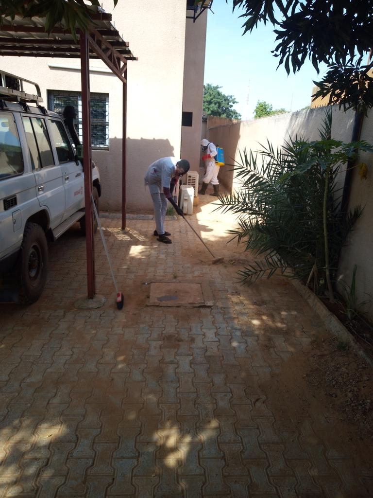 tsaptaservice's tweet photo. Dites à Dieu aux nuisibles en 📞 #Tsapta_service 👉 99162656/93949267 https://t.co/Dx1qcsFYVg