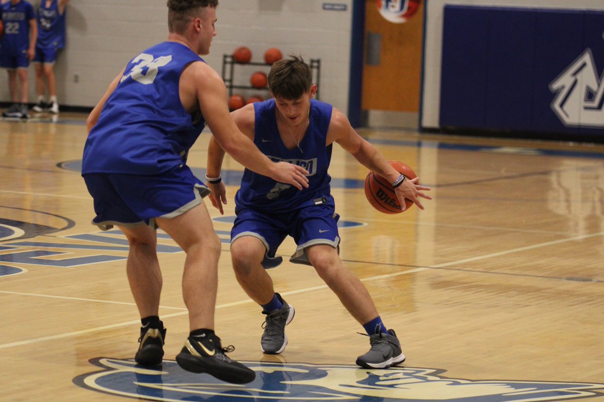 ByNoahTaylor's tweet photo. 📸 Jellico hoops
@lafollettepress https://t.co/I57OOO3NG1
