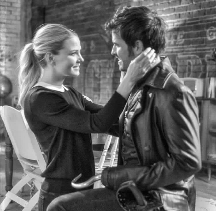 MissionJMo's tweet photo. #FinallyFirstItalianConventionWithJen #JenniferMorrison #JenMorrison #JenniferMarieMorrison #JMo #EmmaSwan #Emma #Swan #Ouat #OnceUponATime #OperationWeWantJenniferMorrisonInItaly #OperationJMo #ItalianConventionWithJen #ItalianConvention #ItalianFans #FacebookGroup https://t.co/WDMTxKZSiB