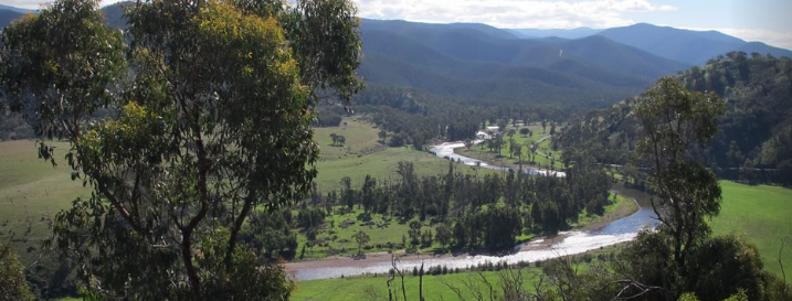 VicFarmers's tweet photo. "Put simply, this legislation is akin to letting people camp on someone’s nature strip"- @VicFarmers President @farmer_dj⛺️

@VicFarmers is calling for a block on the plan to allow camping on licensed water frontages👉https://t.co/ZabuSItI91 #vicfarmers https://t.co/oePb9V1LA3