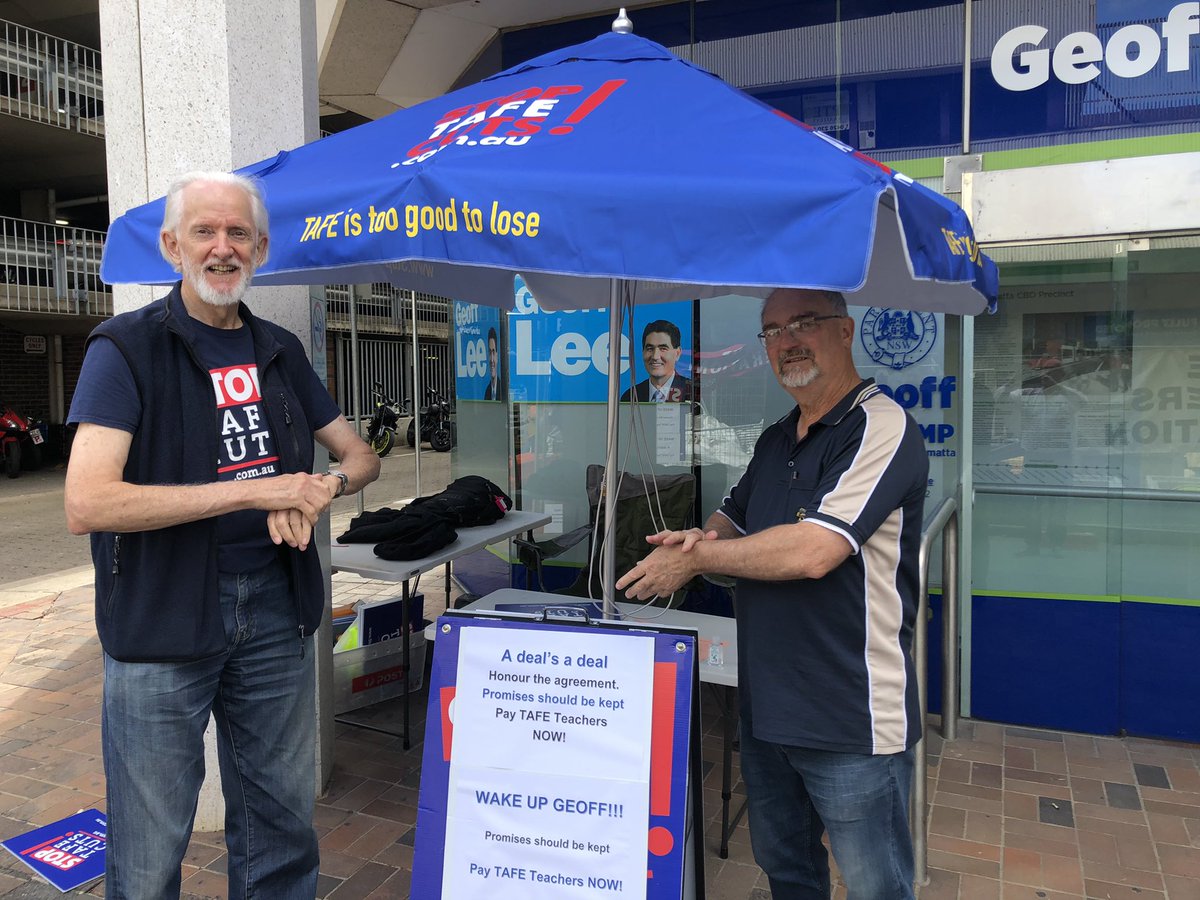 PhillipChadwick's tweet photo. #TAFE Teachers wash hands to stay Covid safe while @GeoffLeeMP washes his hands on TAFE Teachers Enterprise Agreement #WakeUpGeoff A deal’s a deal . #PromisesShouldBeKept #HonourTheAgeement #NSWpol #TAFETooGoodToLose https://t.co/ApTBeTCbME