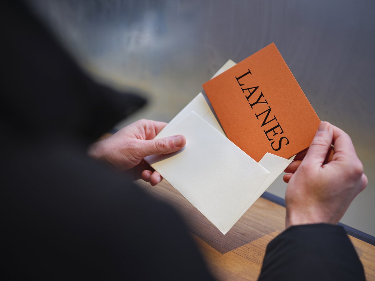 ballanddoggett's tweet image. @colorplanpapers Rust 540gsm cards for @LaynesEspresso, designed by Saul Studio and produced by JUMP (NORTH). Image taken by @Justin_Slee.

#ballanddoggett #Colorplan #ColorplanColours #premiumpaper #luxurypaper #colouredpaper #ColorplanRust #ColorplanContinued #cards #stationery