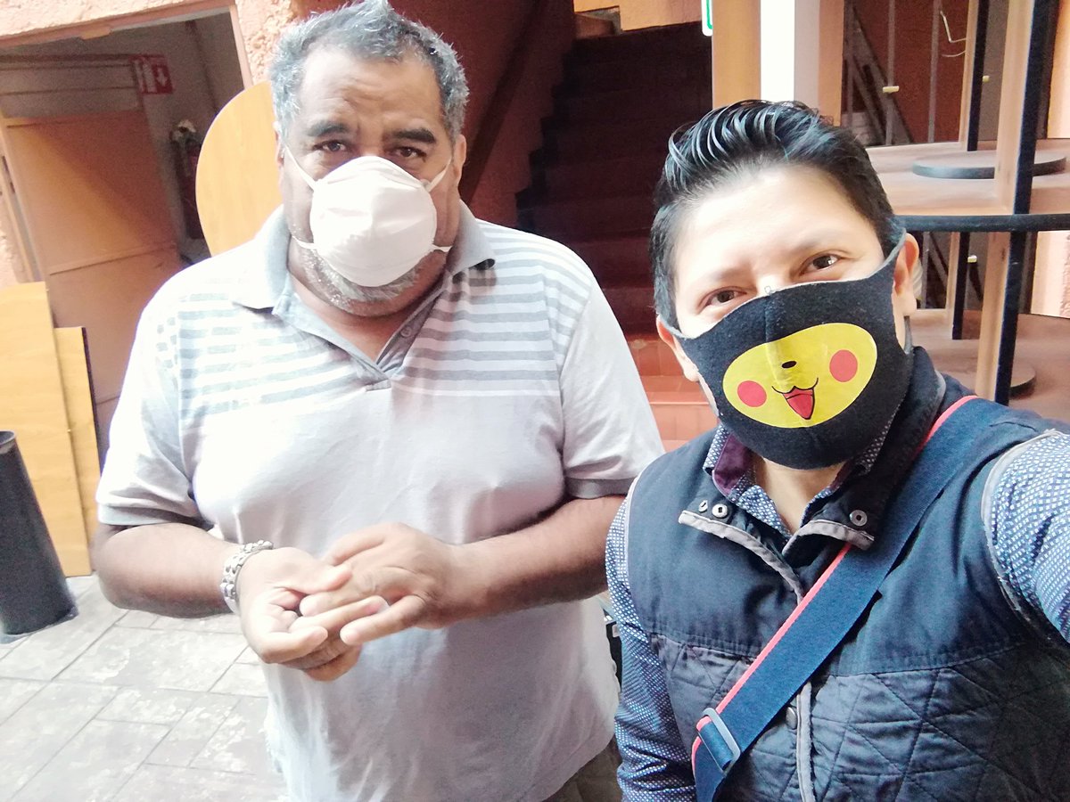 DanielaPumaHdez's tweet image. En Mano a mano realizan un bazar para ayudarse con los gastos de la Asociación, es un placer sumarme, donando varios muebles a la causa. #CadenaDeAyuda