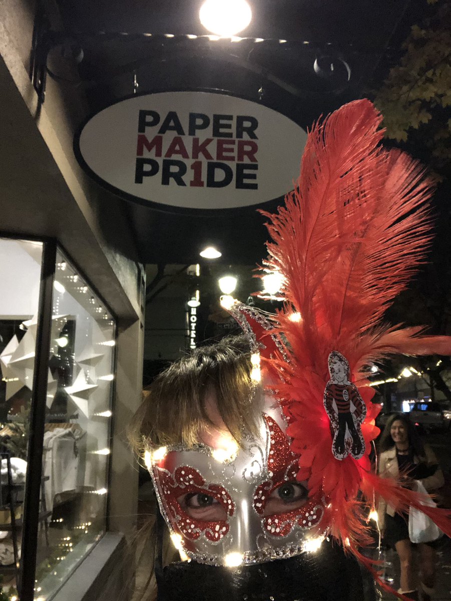PapermakerPride's tweet image. Guess who won best mask at tonight’s Downtown Camas Awards? Joe Papermaker for the win!! @ilovedowntowncamas
