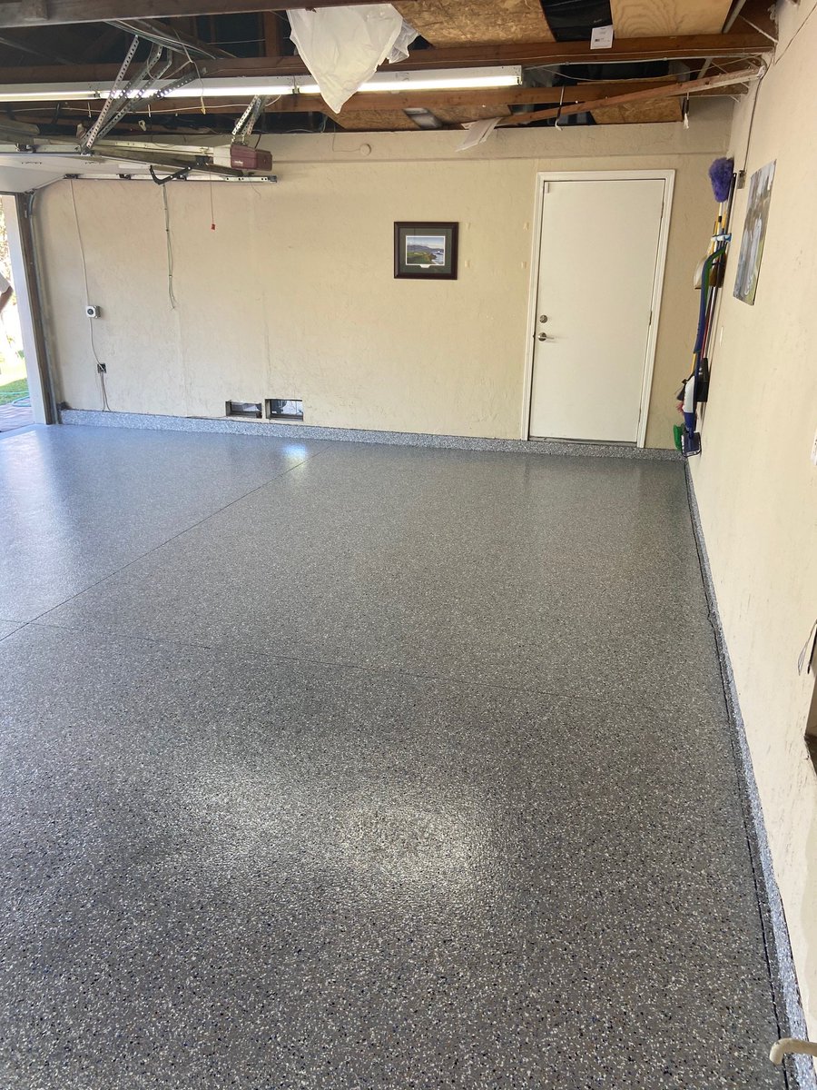 1Floors's tweet photo. ππ§ Color: Earth with Cobalt Blue ππ§
https://t.co/cuQU0tynT3
#garagefloors1day #garageflooring #epoxyflooring #commercialepoxyflooring #residentialepoxyflooring #GF1D #garagefloors #epoxygaragefloors #epoxy #epoxyresin #garagecoatings #garageremodel #homeremodel #remodel https://t.co/VZexBYKisX