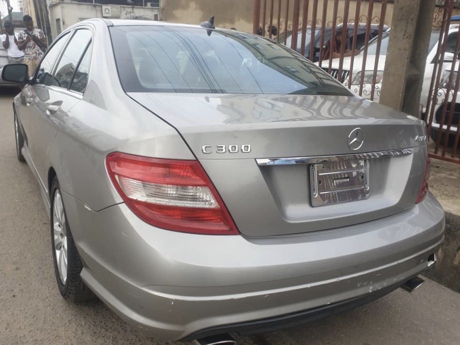 vershauto's tweet photo. New whip alert 
Brand:- Mercedes-Benz 
Model :-C300
Year :- 2008
Condition:- locally used 
Transmission:- automatic 
Price :-, 2,700,000
Location:-ikeja,Lagos. 
Contact(call or WhatsApp):-09025251789
#ikejacars #vershautos #vershcars #vershcleancars #trusteddealership https://t.co/RAgeuATqAP