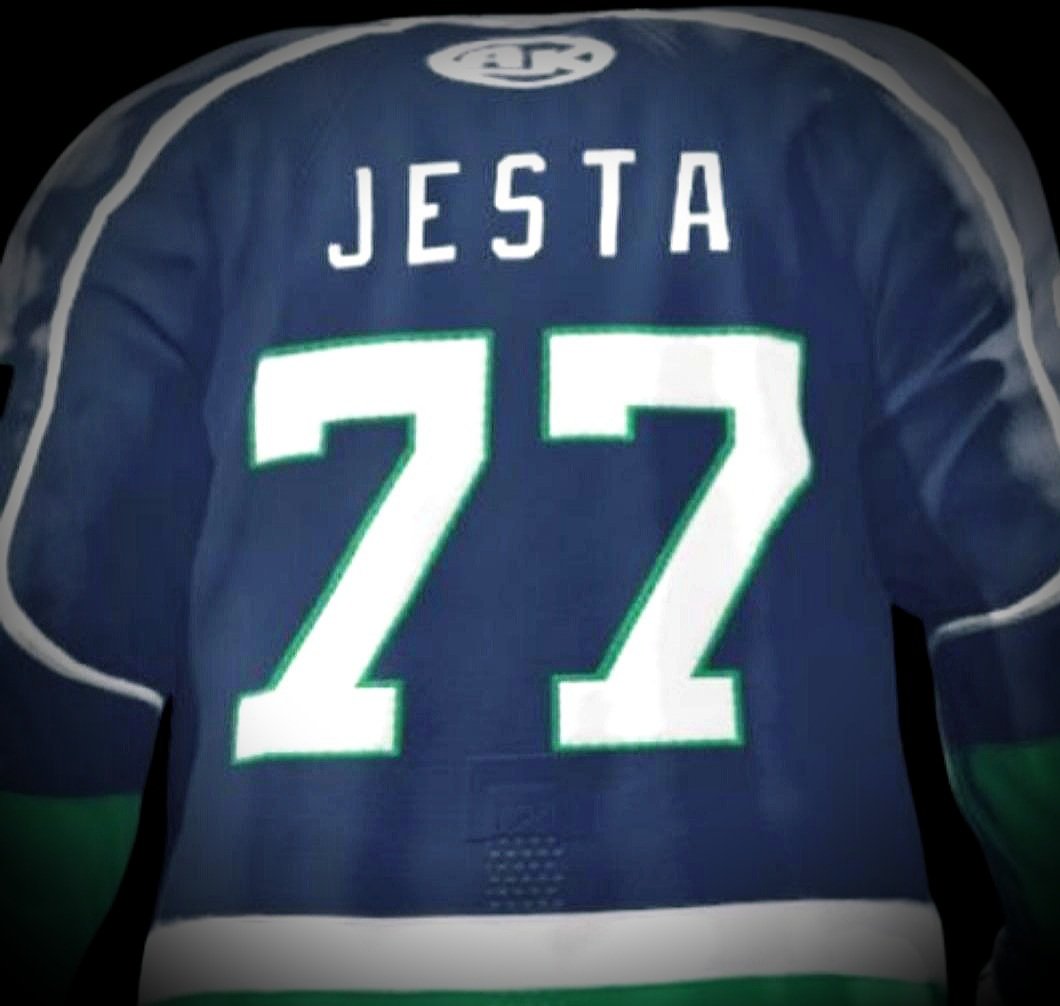 ImJestaActual's tweet photo. 2-0 on the night for me in LG. 1-1 in ITHL and 1-0 in CHLP. Pretty good night. My 2 games in LG were just nuts and were great games!!! @LGESHL @IceTiltHockey #CHLP https://t.co/N0DSJWRVU3