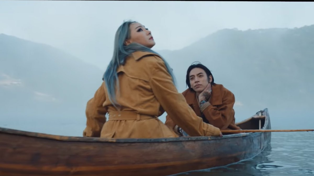 xxoheejin's tweet photo. The way my girl came back AND used my man as her video honey 🥺#5STARVideoOutNow https://t.co/3G8lHuJeYo