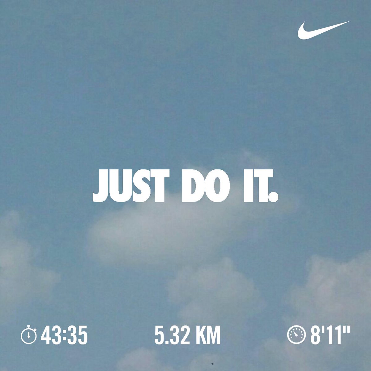 isthisayush's tweet photo. Broadcast: My phone's GPS fucked. I had to run a 7k to log 5k.
Day 25 of #120daysRunChallenge
#RunningAwayFromProblems
#ihopeikeeprunning #RunForLife #nikerunclub #run4india https://t.co/IE6Cv2FjUH