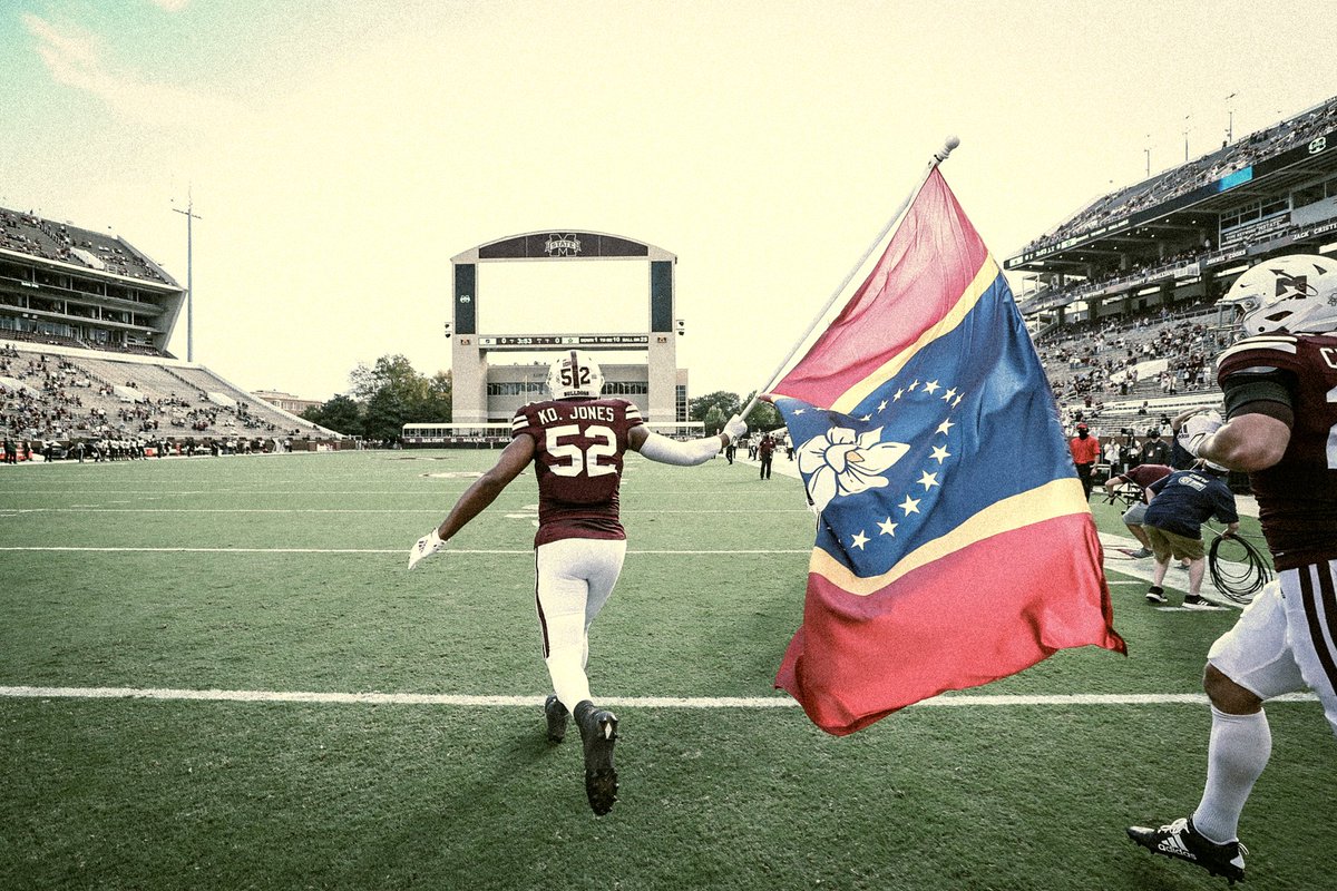 hailstateunis's tweet photo. There was so much great content this past week.
@HailStateEQ and @StickEquips absolutely killed it, and @MSUhistory had the best weekend of his life. You love to see it.
📸: @HailStateFB
#FlyingM↖️ https://t.co/48ubd0xQOm