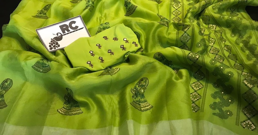citifashions's tweet photo. wrinkle chiffon sarees | Pure Kora chiffon with nice silver border sarees with Beautiful work blouse | CF Sarees | CF Brand | City Fashions

Pure Kora chiffon with nice silver  border sarees with Beautiful work blouse

Kora chiffon sarees

Pure Kora chiffon with nice silver … https://t.co/eD1WAX5OpM