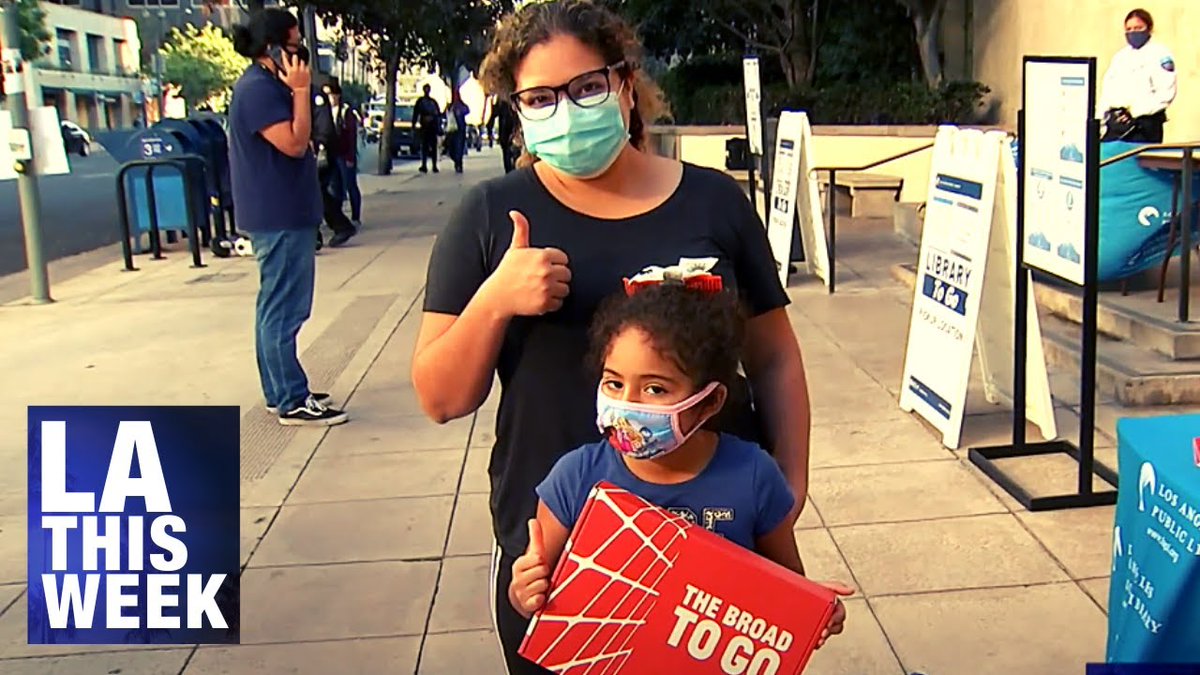 Mother and daughter with Broad art kit