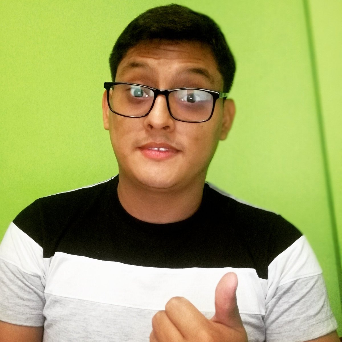 ObiiObrian's tweet photo. ¡Un buen día y vacancia! #Boom💣 https://t.co/1lrQDUj3l6