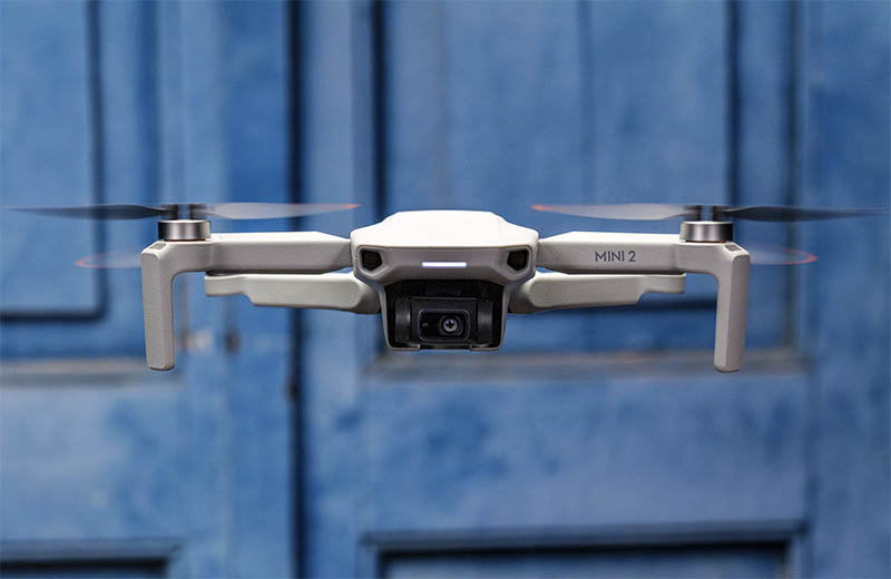 ServeTheHome's tweet photo. Just cruising around the STH studio with the new @DJIGlobal Mini 2. #IndoorFlight https://t.co/WBSW8dqvy8