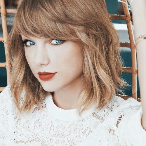 hayleylovestay's tweet photo. RT to vote Taylor Swift for Favorite Female Artist – Pop/Rock at the #AMAs 🤍💗🤍 
@taylornation13 https://t.co/KQE17pCaVk