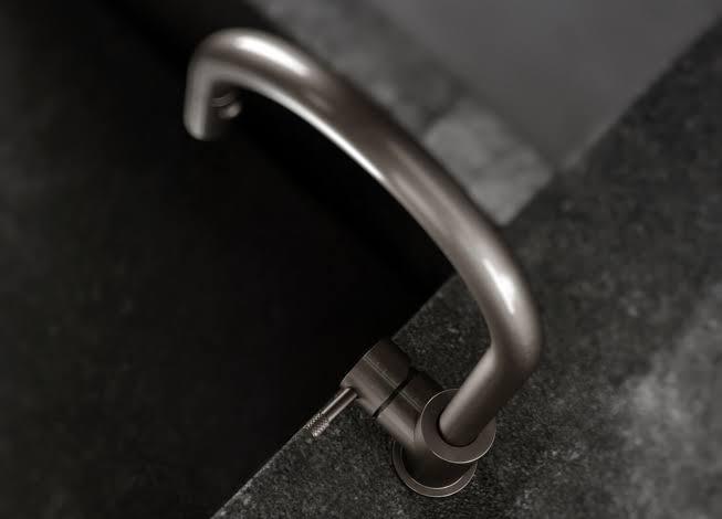 LorenaGaxiolaCo's tweet photo. This is #brodware, an Australian-made brand that has captivated my attention.
Give it a try!
#brodware #australia #interiordesign #trends #interiorarchitecture #tapware #bathroom #toilet #sink #homedesign #minimal #bathroominspo https://t.co/fzpglLbGpo