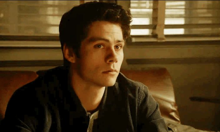 faketalesofcam's tweet photo. yo nunca diría que Stiles está sobrevalorado por que la verdad es que es el personaje más perfecto de Teen Wolf y merece toda la valoración que le damos, Stiles Stilinski supremacy https://t.co/AfSOcMJSci