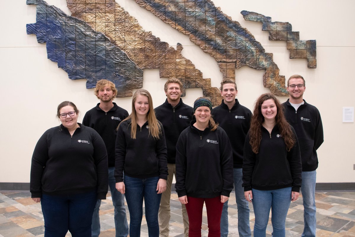 mathdiva100's tweet photo. Check out this great group of Noyce Scholars @dordtuniversity. In true Covid style, we are missing Colton Ott due to quarantine. #dunoyce@NoyceProgram @leevk1@DanicaTowan https://t.co/I3JBPspvki
