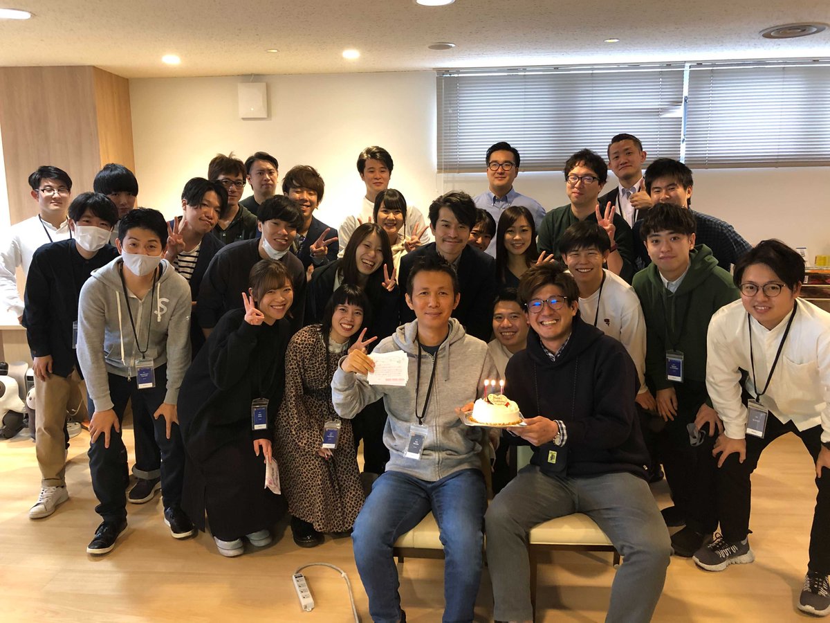 kuma19830116's tweet photo. SYNALIO4期目になりました!
この1年はリスクヘッジしながらの経営となりましたが、
・CX完全立ち上げ
・BIZ仕組み化
・完全無料カンファンレンス主催
・3事業部体制へ
・次世代ボード育成
とSaaS組織として底力がついたと感じてます。興味ある方いたら何でも話すのでお声掛けくださいー
#SYNALIO https://t.co/v16qCm42rh