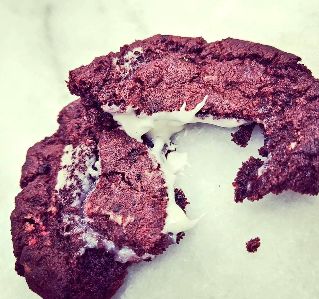 Our cheesecake filled red velvet cookies will be featured in our new thaw and bake cookie bar!   Ready to go tomorrow!
#cookiedough #RedVelvet #ontariomade