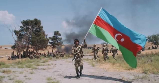 GunayHasanzade's tweet photo. İlham Aliyev : Demişdim , iti qovan kimi qovacıyıq və qovduq 😍🇦🇿 #Aliyev https://t.co/FRlHfhJEvV