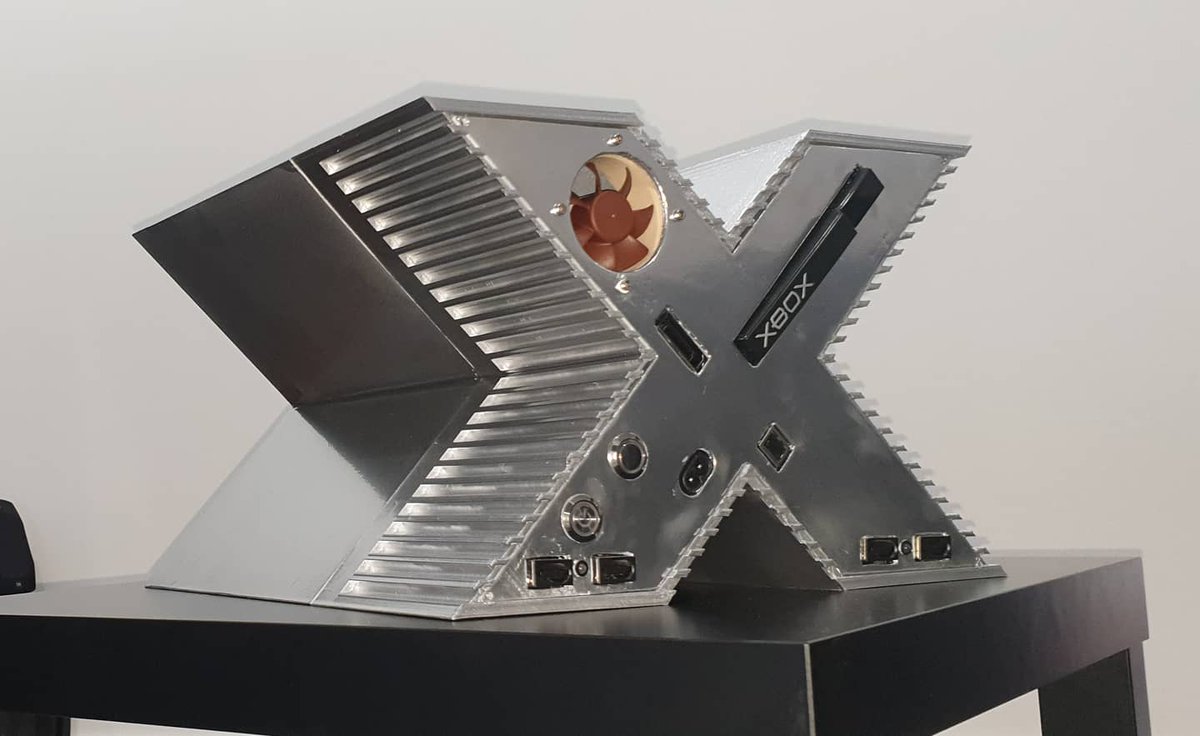 modsmuch's tweet photo. @Xbox Got my og xbox as a kid, first game I played on it was topspin tennis, played it to death, still using that very xbox but it's now in a slightly different form #XboxFeature #XboxLaunchCelebration @Xbox https://t.co/N5fS5LGpWQ