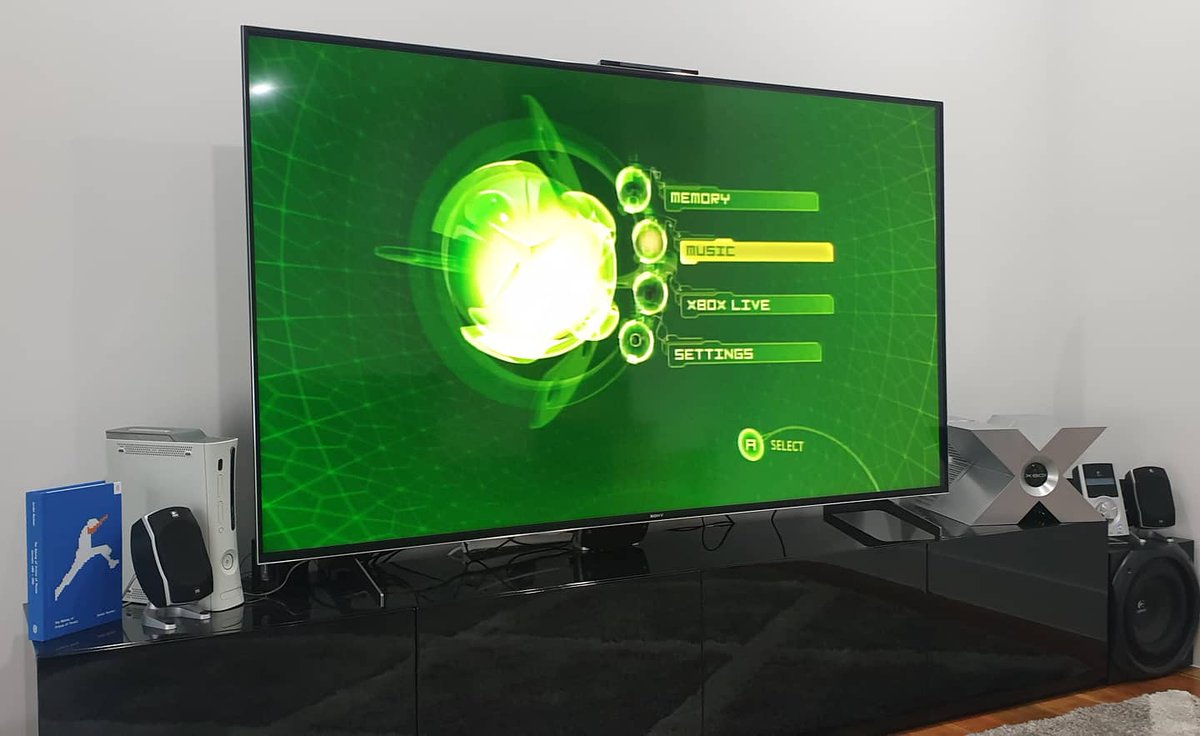 modsmuch's tweet photo. @Xbox Got my og xbox as a kid, first game I played on it was topspin tennis, played it to death, still using that very xbox but it's now in a slightly different form #XboxFeature #XboxLaunchCelebration @Xbox https://t.co/N5fS5LGpWQ
