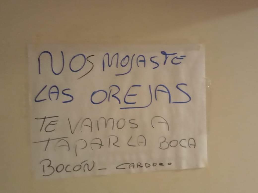 JesusAlbornos's tweet photo. #SomosLaMinoria 
Vamos por un salario mínimo de $50.000. Aumentó al básico
Basta de precarización laboral. Pase a planta permanente.
Aumento de personal
Elemento de protección personal suficiente y de calidad. Protocolos bajo control de las y los trabajadores. https://t.co/xz4lAyc7wR
