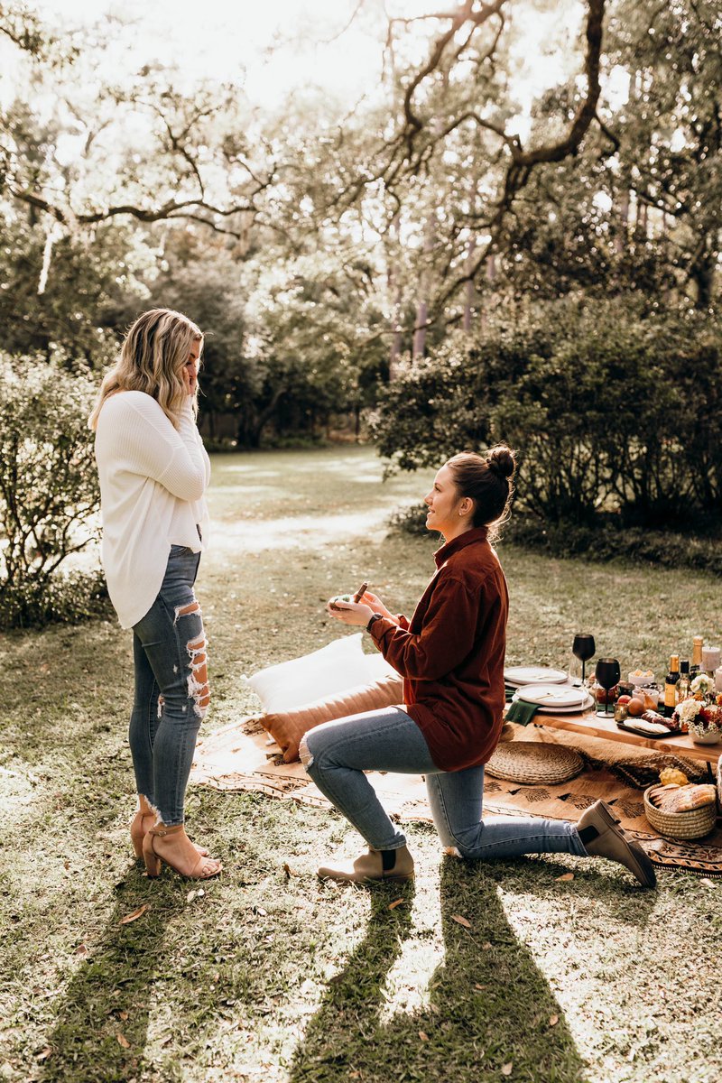 thatgirlkenzi's tweet photo. Some things just go better together, and probably always will. https://t.co/jr34f2839T
