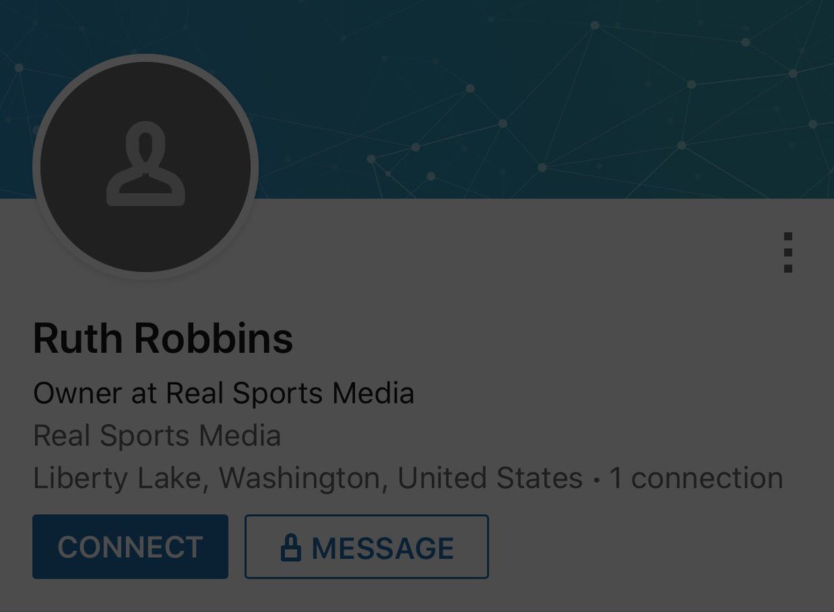 GoDucksGraphics's tweet photo. @UWSquints @Realdawg2020 Attacks people? Ruth? Are you sure? That doesn’t sound like her at all. 

“One of the writers they employ” lol. 

Yes, Roof will be firing herself from the website she founded and owns as sole proprietor any day now. https://t.co/69x2u76kKN