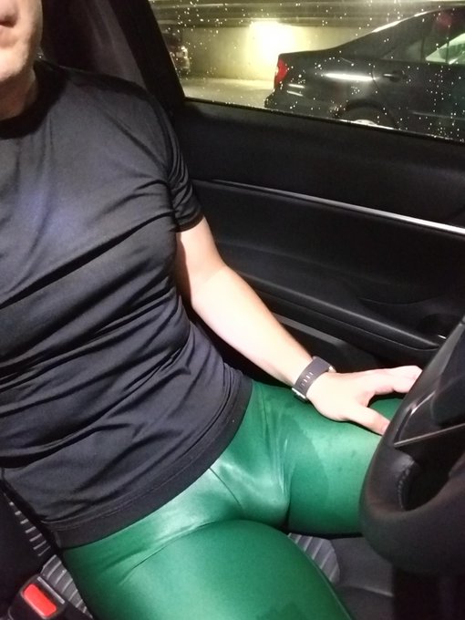 In my sweaty spandex after a workout. #lycra #fetish https://t.co/x9wNRCl2rs<a href="/tag/lycra"class="tags">#lycra</a><a href="/tag/fetish"class="tags">#fetish</a>