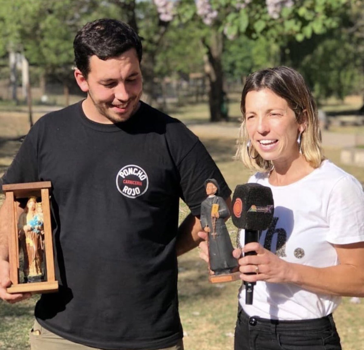 caminosoficial's tweet photo. 18 años que nos han dejado grandes amigos, algunos ya no están físicamente, pero nos acompañarán en nuestros corazones para siempre ♥️
18 años de asados! (¿¿¿se notan???
Hoy cumplimos 18 años haciendo junto a ustedes. Caminos del interior! Y vamos por más! 🚙🏞️ https://t.co/RPl2SxhUkS
