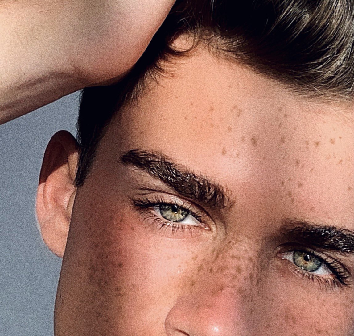 EmbPAosWMAUXDOz?format=jpg&name=medium