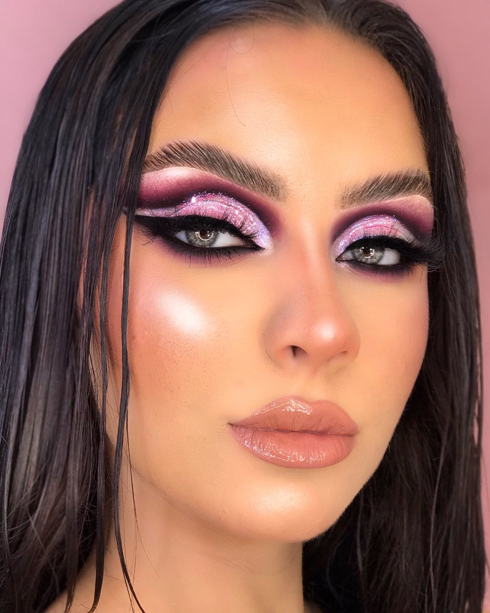 AndjelaMakeup's tweet photo. @jamescharles Umm hiii sister🥺🤗 
Insta: angelixcorner https://t.co/sfOgp6jSBs