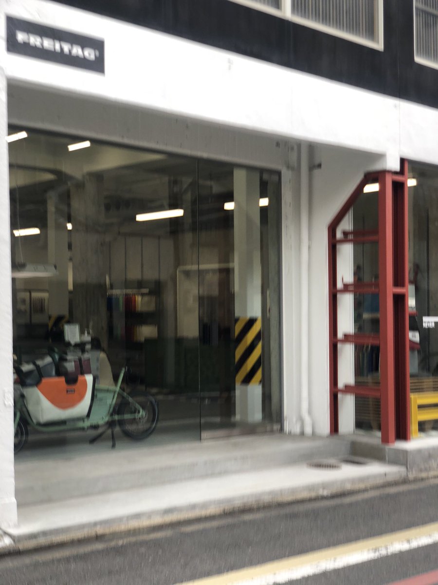 canoco_frtg's tweet photo. 楽しすぎた体験!
みなさまの配信を見たの後すぐに予約して、昨日ようやく行けました!
#F716 #BOGGS #シルバーとブルーのポッケがお気に入り
#192/450 https://t.co/9aZpBviBAZ