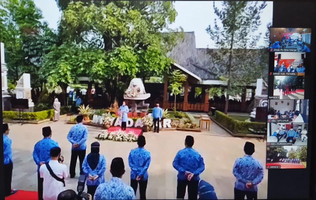 binamargapwk's tweet photo. #PurwakartaIstimewa
#HariPahlawan2020
#PahlawankuSepanjangMasa
Acara Peringatan Hari Pahlawan 10 Nopember 2020 melalui Zoom Meeting di Dinas Pu Bina Marga Purwakarta https://t.co/EKjSQcCFD1