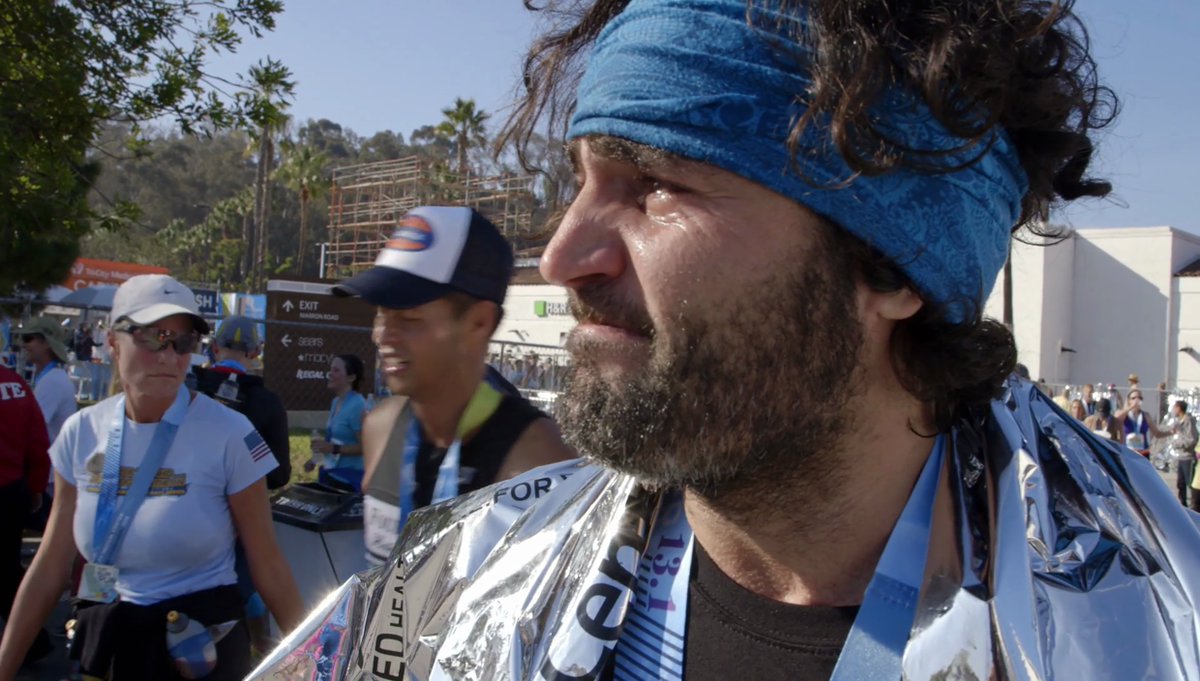 natgeomundo's tweet photo. "Que bonito lo que hace la gente, por la gente que no puede... que gran ejemplo de superación" @RaulGomez82 emocionado en la maratón de Carlsbad.
Photo CreditMovistar/Zanskar Producciones #MaratonMan #NatGeoMundo https://t.co/Oj7XmUoQ1j