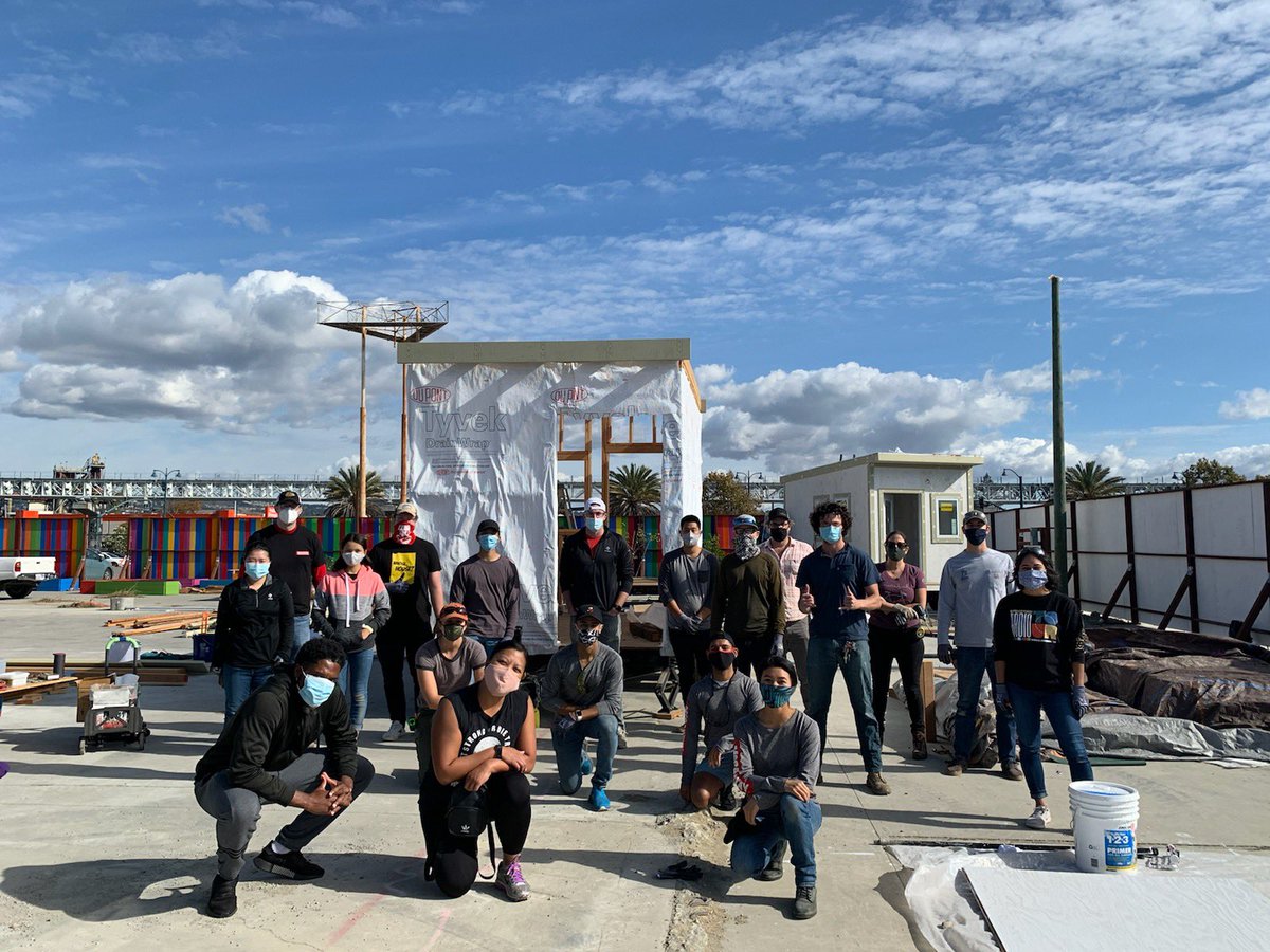 ChabotBasketbal's tweet photo. This past weekend was blessed as I had a opportunity to support the community by assisting in building tiny homes for displaced and homeless young adults ages 18-25 near the Oakland Coliseum! 🙏🏾 
#Grateful 
#supportyourcommunity 👊🏾 https://t.co/DK84yLTBxl