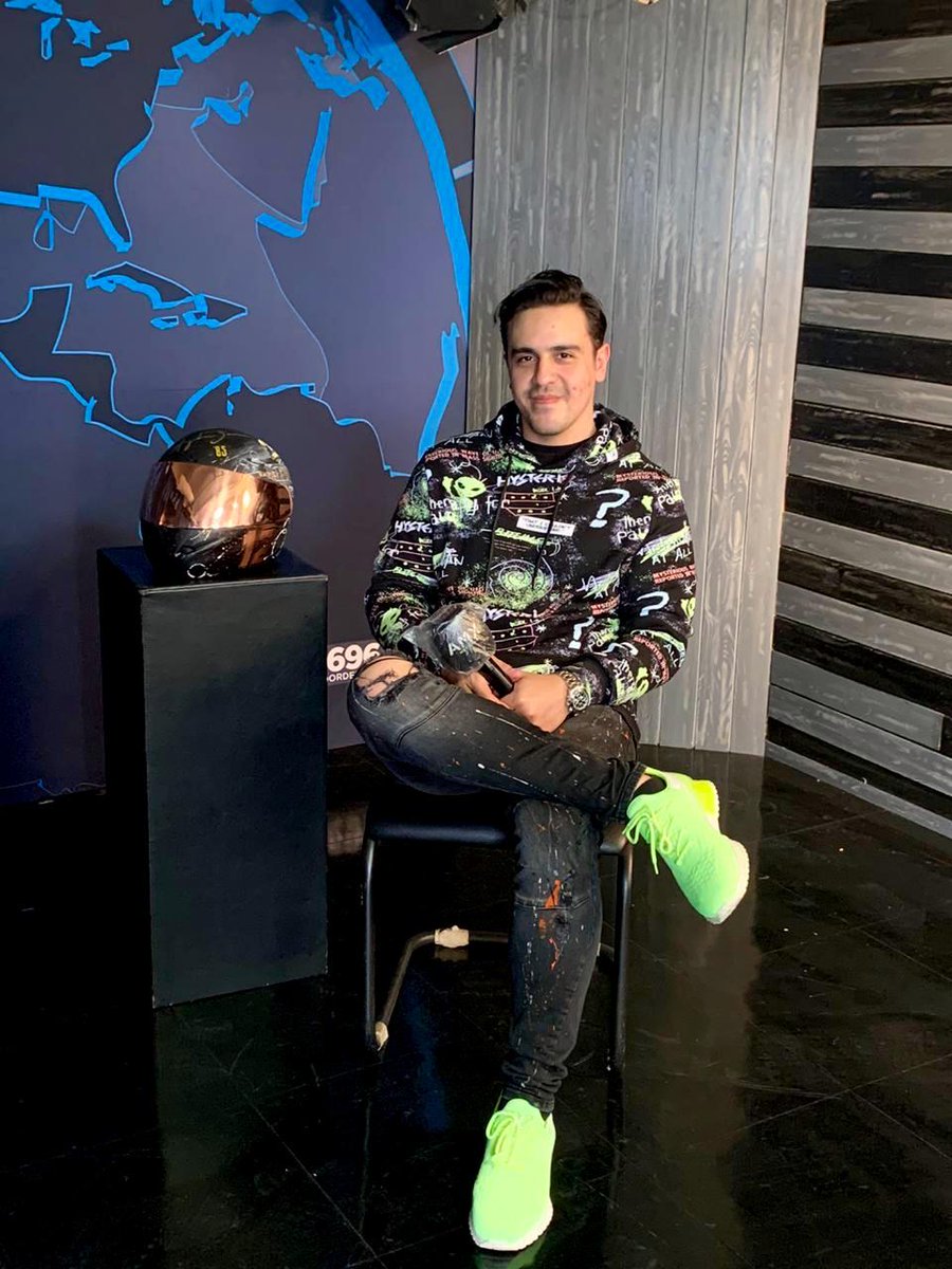 IdrisDucret's tweet photo. ⚡️✨T O N I G H T · @MexiquenseTV 
8pm CDMX (GMT-6)
Canal 34.2 tv abierta 
Sky 134 
Izzi 146

#IdrisDucret #F1 https://t.co/chBDfFOA8R