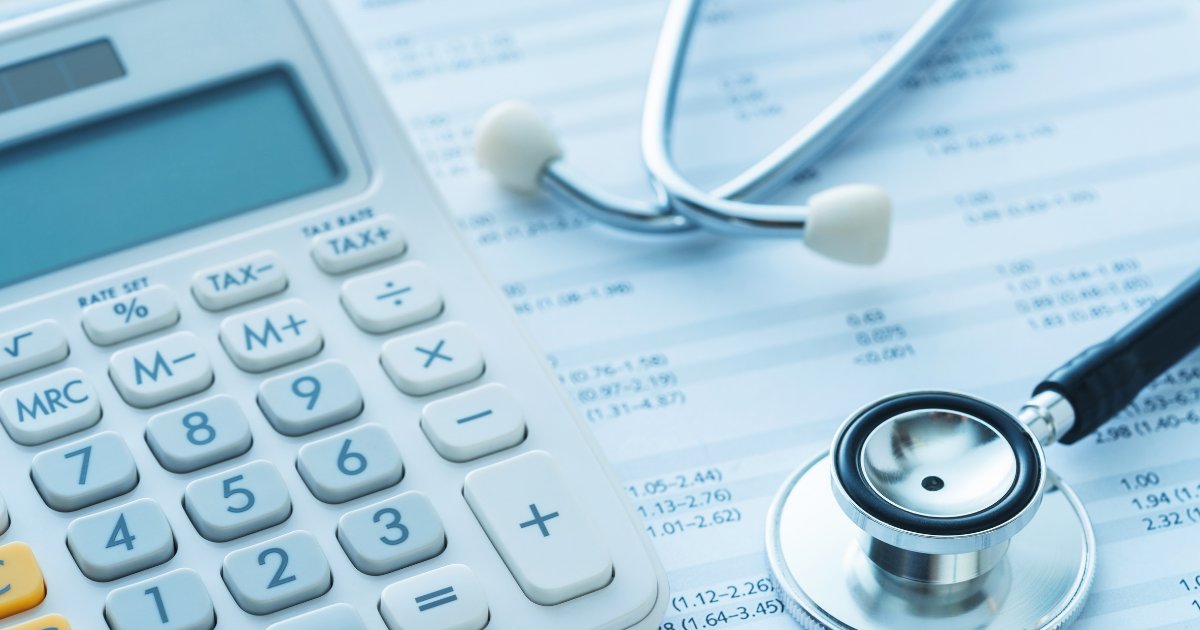 LocktonBenefits's tweet photo. The Trump administration has finalized regulations on health plan transparency. Why should employers take note? Jay Kirschbaum has the latest:  https://t.co/oDJNv58y9U https://t.co/kppkwfxNPl