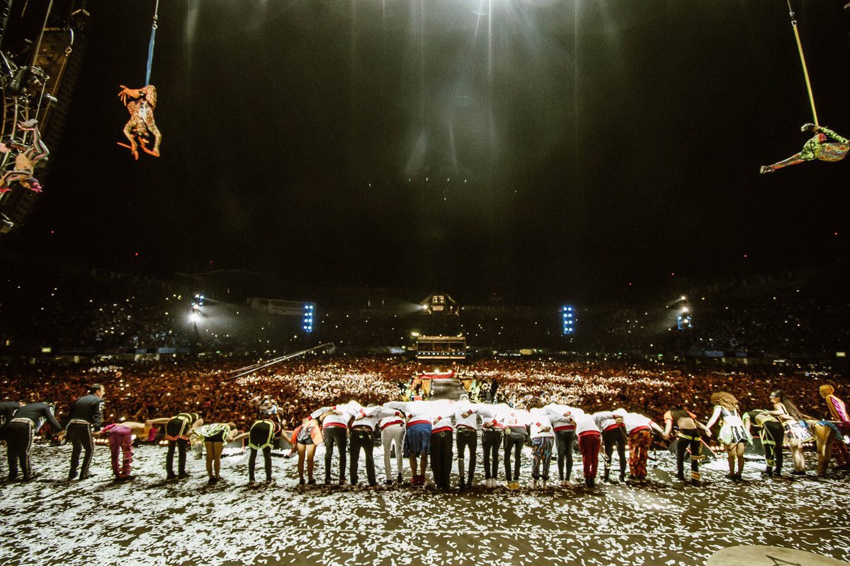 MartinCaligaris's tweet photo. Hoy hace exactamente un año estábamos tocando en el Foro Sol de CDMX 🇲🇽 3 hs duró el Recital y tengo tantas momentos imborrables dentro de mi cabeza!!! Si tuviera una máquina del tiempo les juro que volvería a esa noche #lanochemasfelizdelmundo https://t.co/HH5ecxoFB4