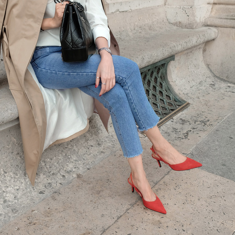 SAPPUN_ID's tweet photo. Cerahnya warna merah memang terbaik untuk menjadi point dari style apapun 🍎 

Setuju ga?^^

Dapatkan si merah 'Twili' dengan diskon 50% ya~

🛍️https://t.co/wMSXfJTK4f

#SAPPUN #Twili #PresentForMyself #Shopee1111BigSale https://t.co/kDUptRApW9