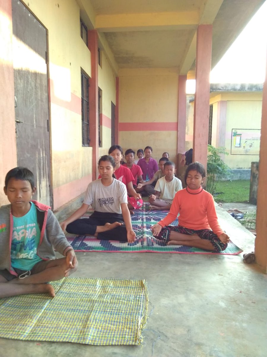 BstMeghalaya's tweet photo. Today's yoga camp at banthorkona,tikrikilla west garo hills meghalaya.
Yog sikshak : Ramen Rabha
#yogrishiramdev
#patanjali
#yogawithramdev
#swamitirthdev https://t.co/ATZIhHYayw