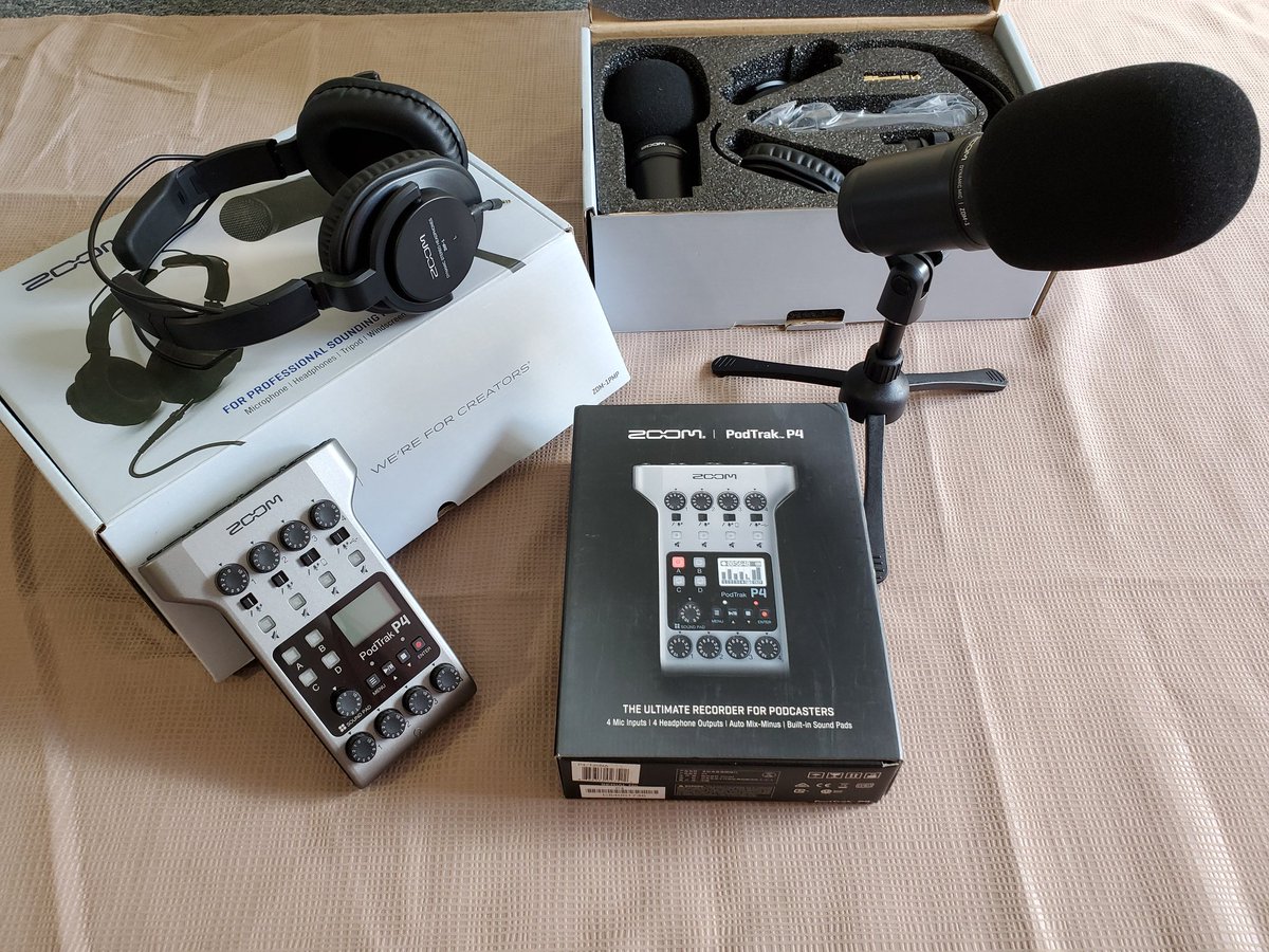 DeepPacificPod's tweet photo. FINALLY got our new #podcasting equipment in 🤩 great for our bonus episodes, which will be more for in-person deep dives 🗣

As for regular episodes, we will be keeping the format we have, as it makes life so much easier 🌊 #DeepPacific https://t.co/B965b9RCJL