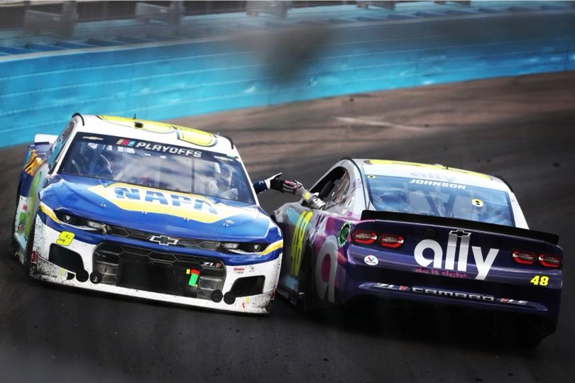 JimmieJohnson's tweet photo. Congrats Champ!
@chaseelliott @TeamHendrick https://t.co/gle8MRNbQw