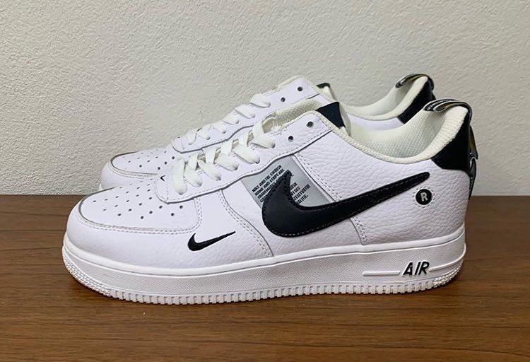 mintzzbagshop's tweet image. .
—- NIKE AF1 ( ล้างสต๊อค )

- 990฿❗️( ปกติ 3,900 ‼️) 🛍 

ค่าจัดส่ง 50฿ 🔖📦🏷 + ems ( เพิ่ม 10฿ )

เหมาะกับทุกวัยเลย 💜 ยังสั่งได้อีก บางไซส์ของเหลือน้อยแล้ว สั่งโล้ดดดดดจ้า คือสีดีย์มากจริง🥺 #nike #พร้อมส่ง 
สั่งของ LINE / DM / IG : instagram.com/mints_bagshop