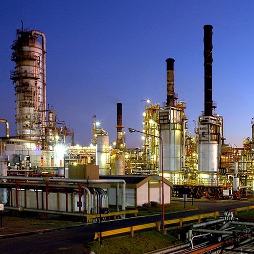 #LaPlata | Preocupación por el zumbido proveniente de la refinería #YPF.

Se trata de los quemadores que registran mayor actividad por la salida del servicio de una de las plantas. Desde la empresa aseguran que no hay peligro.